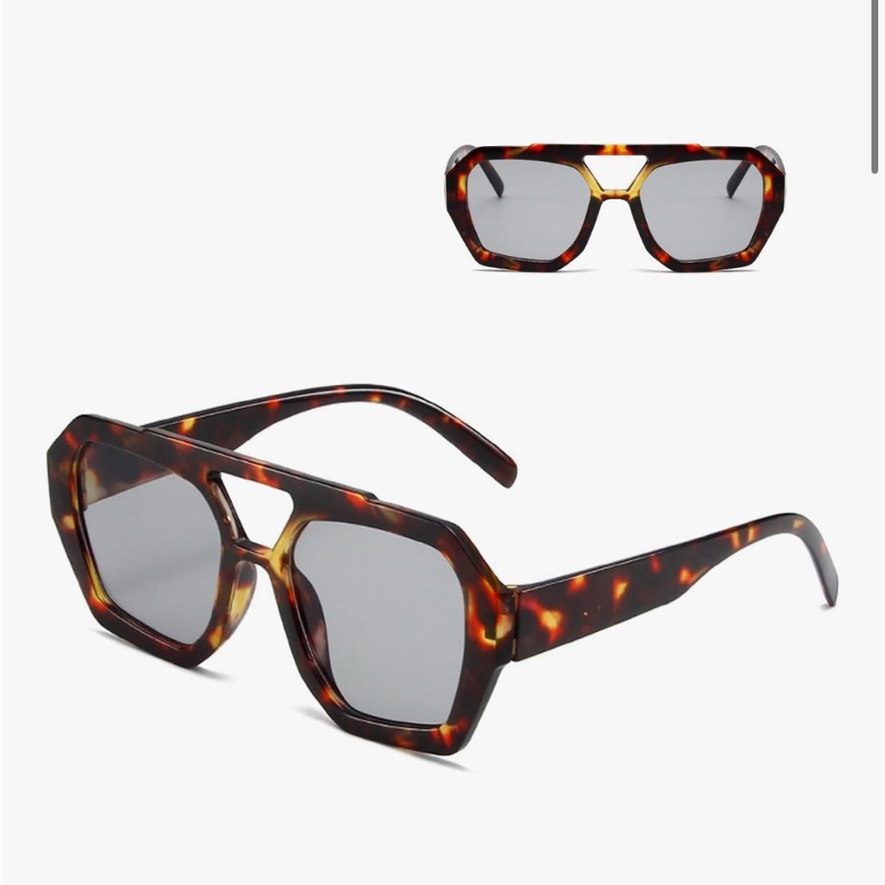 New (without tags) Tortoise Shell Sunglasses - unisex